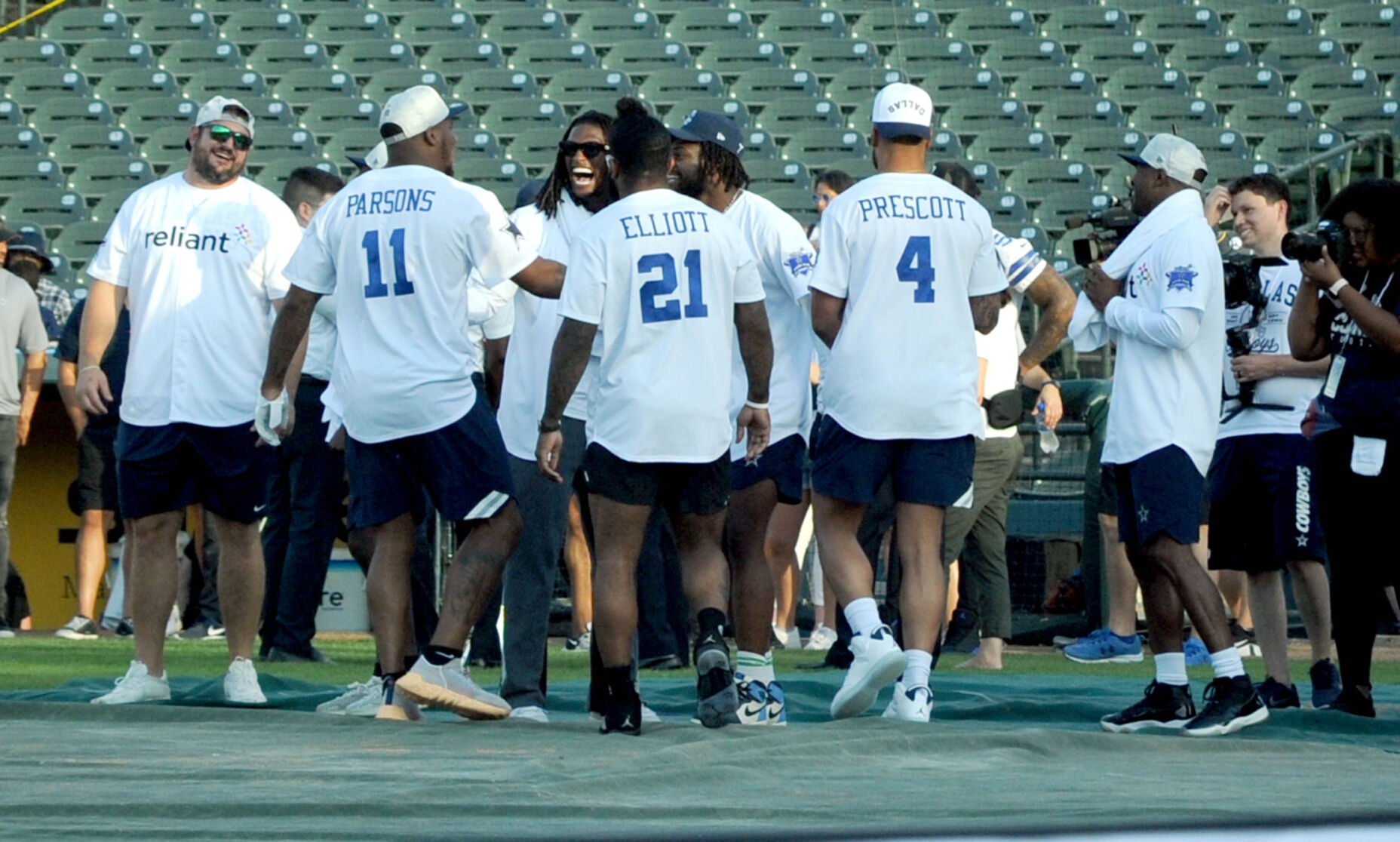 Reliant Cowboys HR Derby_8.JPG